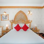 Senriver Hotel