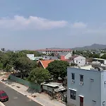 2001 Motel