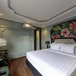 Madelise Amica Hotel And Travel