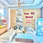 Lee VII Hotel