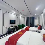 Rosy Hotel
