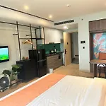 Comzy Ha Long Homestay