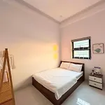 Hostel Tom House