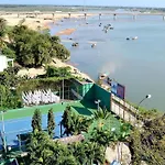 My Tra Riverside Hotel