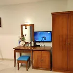 Khách sạn Hồng Hạc