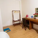 Airy Nest Hotel