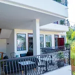 Lila Inn & Motorbike Tours Ha Giang