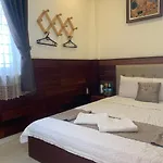 Au Lac Hotel
