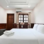 Con Dao Tan Son Nhat Hotel