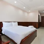 Con Dao Tan Son Nhat Hotel