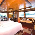 Hera Grand Lux Cruise On Ha Long Bay