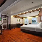Signature Royal Halong Cruise