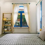 Coral Bay Master Room
