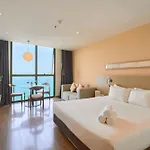 S Lux Apartment Starcity With Sea View