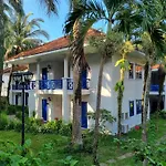 L\'Azure Resort and Spa