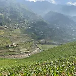 Flaco Hostel - Trekking, Tour, Bus Ticket