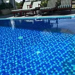 Shining Central Hotel & Spa