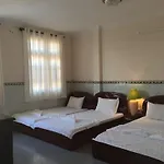 A74 Guesthouse