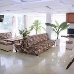 Art Deluxe Hotel
