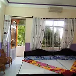 Quan Son Hotel