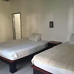 Catsen Bungalows & Rooms
