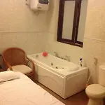 Dak Nong Lodge Resort
