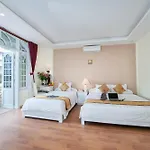 Palm Beach Hotel