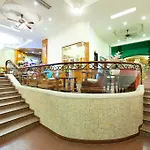Palm Beach Hotel