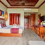 Cat Ba Sunrise Resort