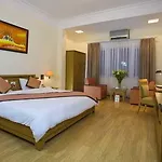Cherry Hotel 3