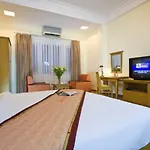 Cherry Hotel 3