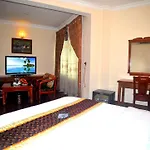 Central Hotel