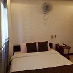 Ken Hotel