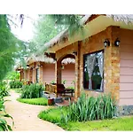 Vinh Suong Seaside Hotel And Resort