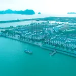 Golden Gem Tuan Chau Hotel