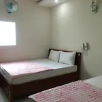 Lan Huong Hotel