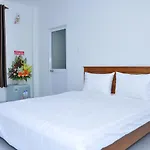 Khách sạn Wow