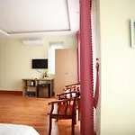 Family Airport Hotel