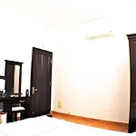 Crown Hotel