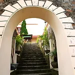 Cay Thong Hotel
