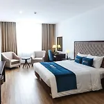 Song Loc Luxury Hotel
