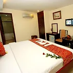 Ngan Ha - Galaxy Hotel