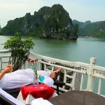 Royal Heritage Cruise