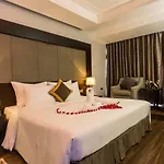 Moon Bay Ha Long Hotel