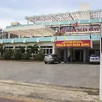 Ngan Hang Hotel