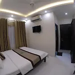 Green Hotel