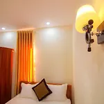 Luxe Hotel