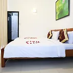 Ruby Bistro Hotel