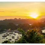 Cat Ba Hostel