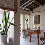 Moon House Tropical Garden - Valentine